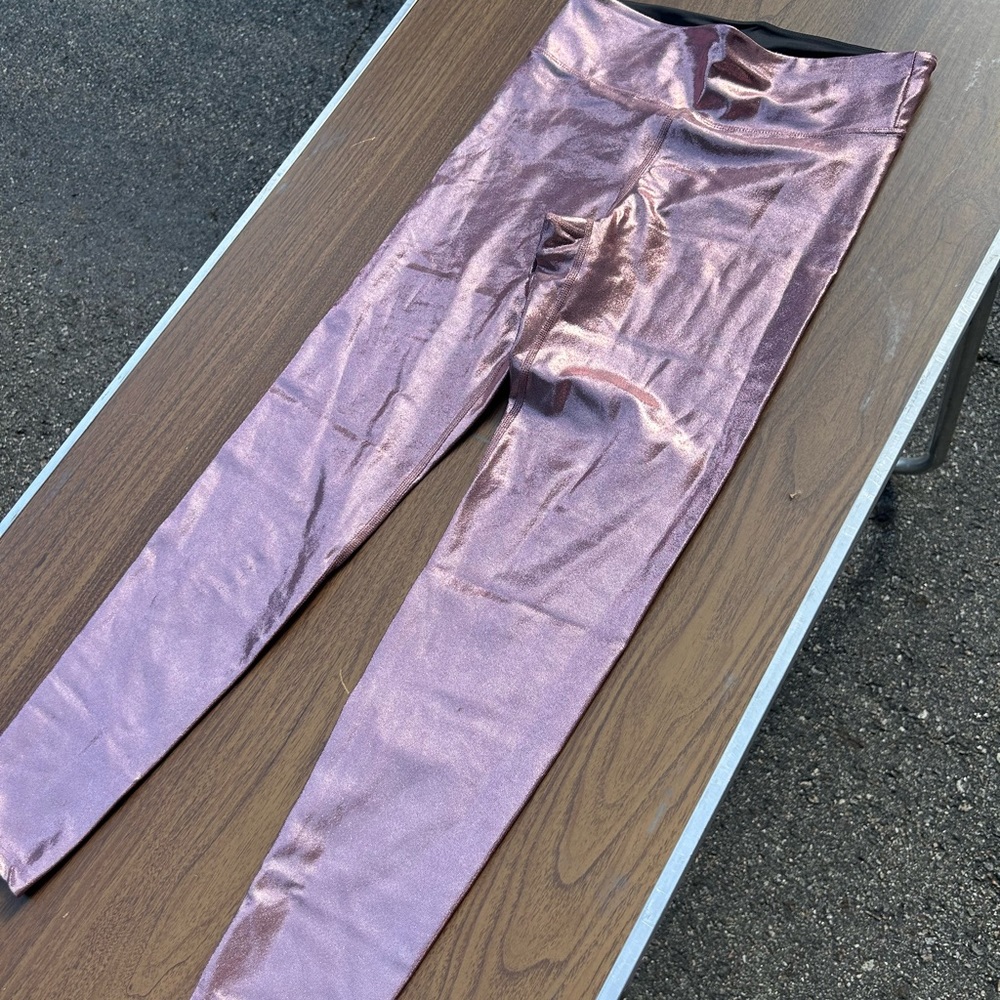 Super shimmer pink low rise leggings